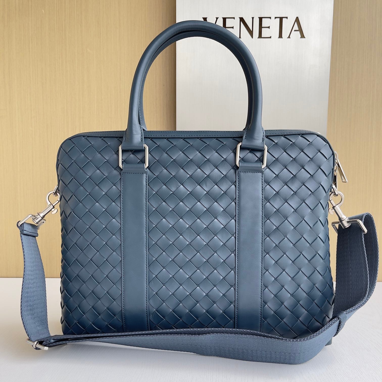 Bottega Veneta Intrecciato Men's Solid Color Adjustable Detachable Shoulder Strap Woven Calfskin Briefcase Handbag Bag Bags #77473