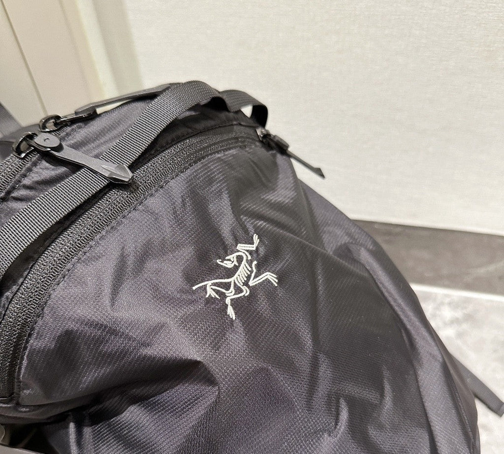 Arcteryx Men's And Women's Solid Color Embroidered Logo Outdoor Multifunctional Boarding Hiking Nylon Shoulder Bag Bags #75342