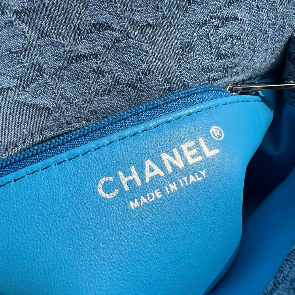 Chanel Women's Classic Chain Blue Gradient Denim Flap Shoulder Crossbody Bag Bags #76193