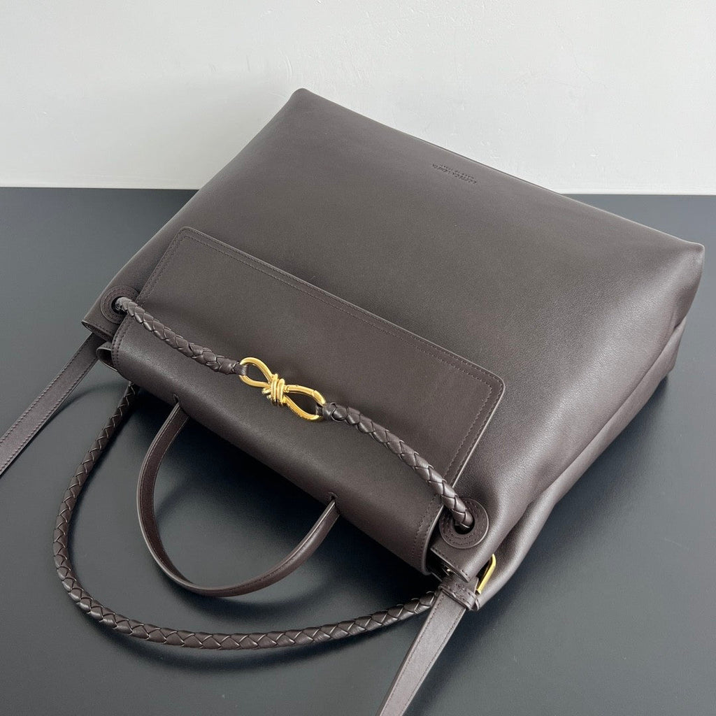 SAINT LAURENT Ciao Ciao Men's And Women's Solid Colour Gold Hardware Cowhide Leather Handbag Bag Bags #77114