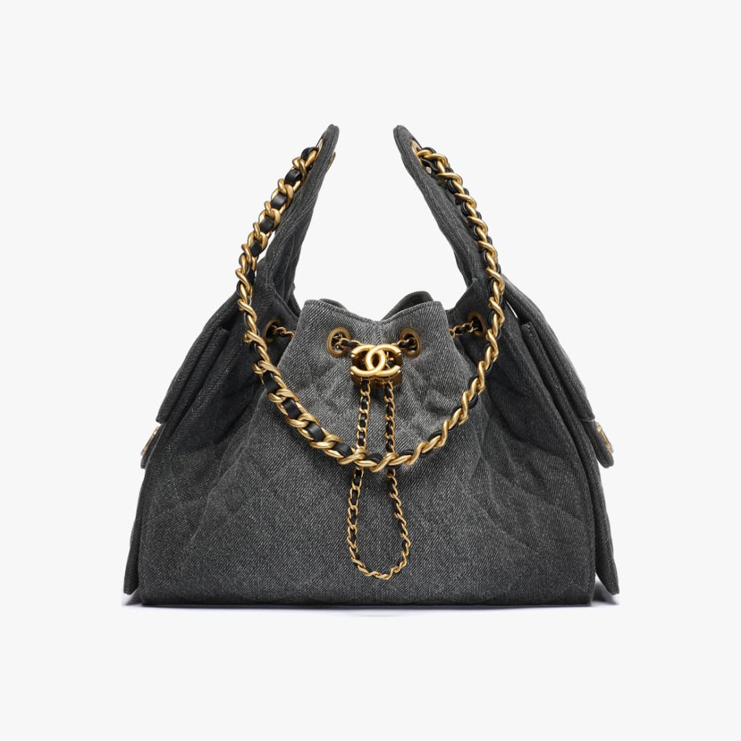 Chanel Women's Classic Double C Logo Solid Color Cowhide & Leather Tote Shoulder Bag Bags Metallic-colored Leather Tends To Fade Easily #77572