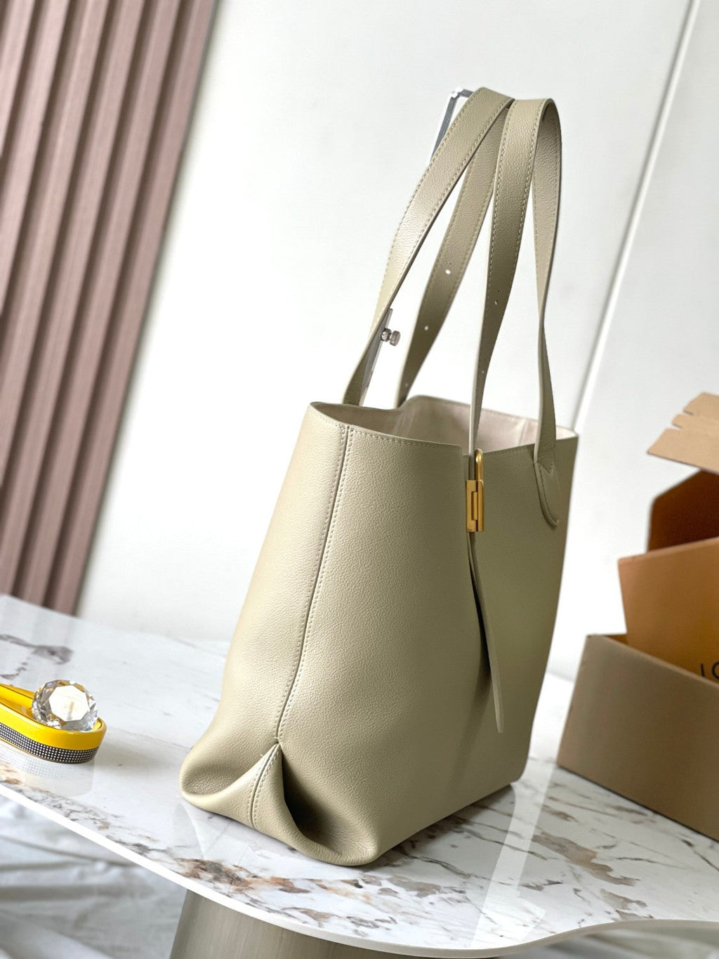 Low Key Cabas Louis Vuitton Women's Solid Color Adjustable Shoulder Strap Letter Logo Inside Cowhide Shopping Bag Shoulder Tote Bag Bags #75412